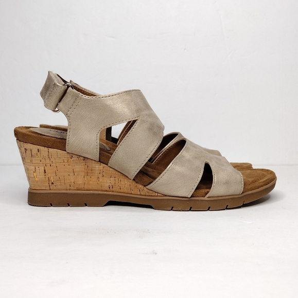 Euro By Soft Sadra Women's Gold Open Toe Comfort Wedge Sandals - Picture 3 of 15